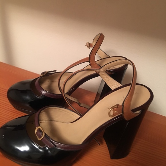 COPY - From the Runway Tommy Hilfiger Mary Janes - Picture 1 of 4